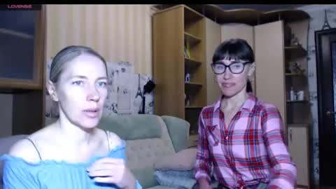 cute_lion_ online show from 11.09.25