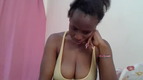 cute_lizah online show from 02.20.25