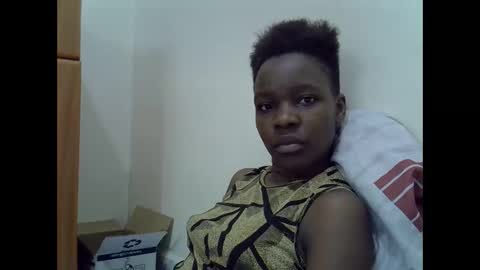 Snapshot of cute_marion chatting on 01.28.25 cute_marion online show from 01.28.25