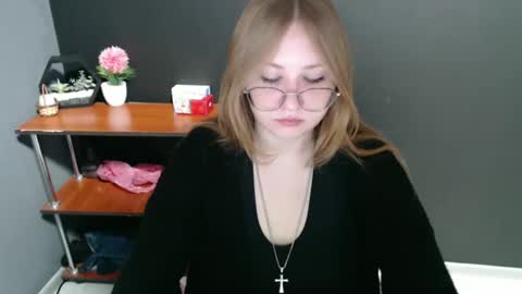 Veronica online show from 12.16.24