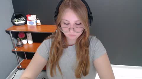 Veronica online show from 12.23.24