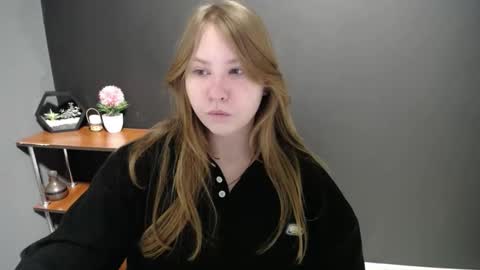 Veronica online show from 02.24.25