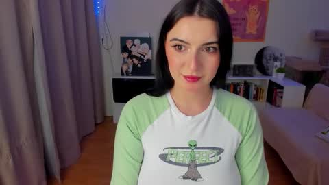 Snapshot of cute_redface_ chatting on 10.22.25 Bb online show from 10.22.25