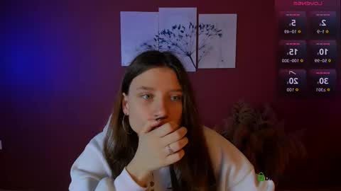 Snapshot of cute_samanta_ chatting on 11.11.25 Youre Samanta online show from 11.11.25