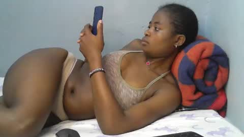 Snapshot of cute_shaniz chatting on 09.22.25 cute_shaniz online show from 09.22.25