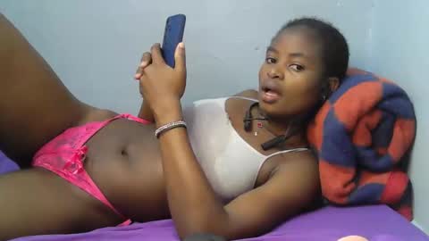 Snapshot of cute_shaniz chatting on 09.27.25 cute_shaniz online show from 09.27.25