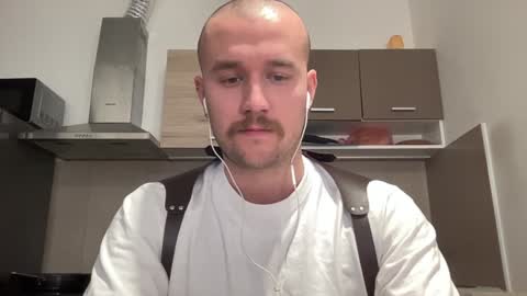 cute_skywalker online show from 12.20.24