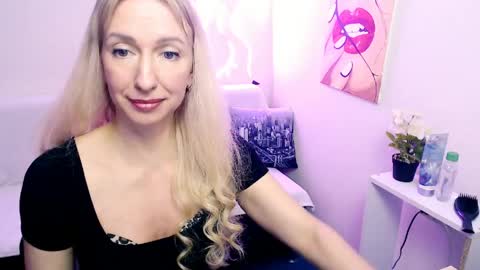 cute_smile_shy online show from 04.09.26