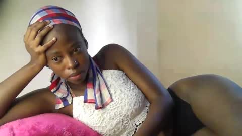 cute_sonny online show from 12.04.25