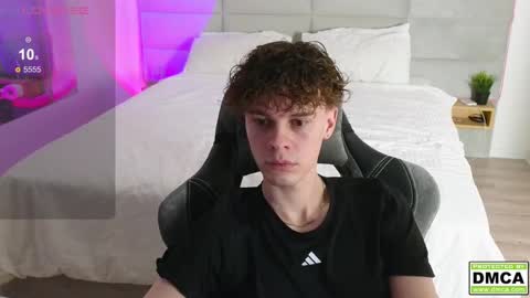 Thomas -  online show from 03.11.25