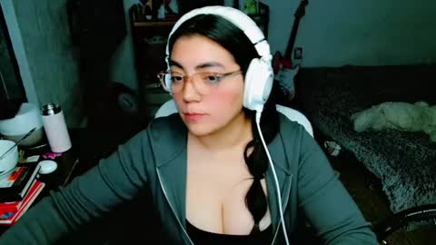 Snapshot of cuteambervi chatting on 02.09.25 Princess Amber online show from 02.09.25