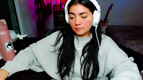 Snapshot of cuteambervi chatting on 02.17.25 Princess Amber online show from 02.17.25