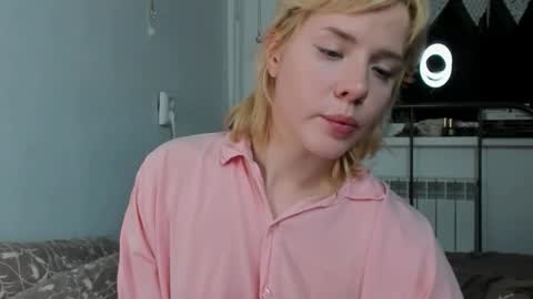 Snapshot of cuteasfuck_ chatting on 11.29.25 Amy online show from 11.29.25