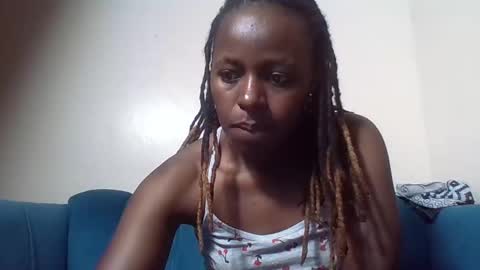 Snapshot of cuteberry87 chatting on 11.01.25 Cuteberry87 online show from 11.01.25