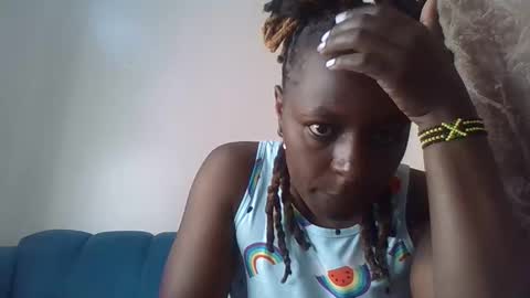 Snapshot of cuteberry87 chatting on 11.06.25 Cuteberry87 online show from 11.06.25