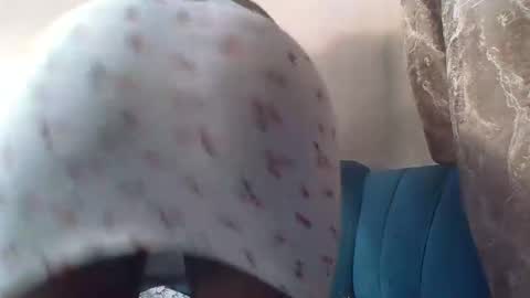 Snapshot of cuteberry87 chatting on 11.13.25 Cuteberry87 online show from 11.13.25