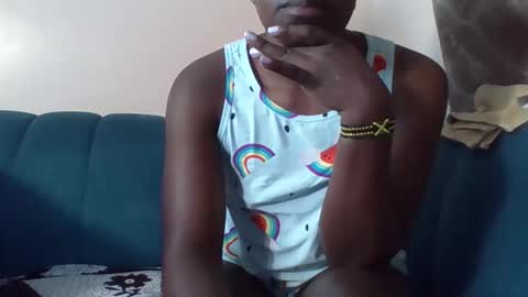 Snapshot of cuteberry87 chatting on 11.14.25 Cuteberry87 online show from 11.14.25