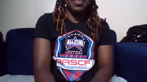 Snapshot of cuteberry87 chatting on 11.22.25 Cuteberry87 online show from 11.22.25