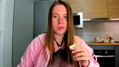 cutebuttslutty online show from 04.15.26