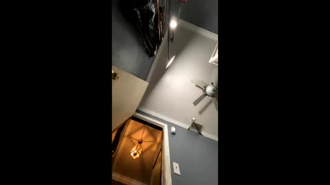 Snapshot of cutecuban18 chatting on 01.12.25 loveolots online show from 01.12.25