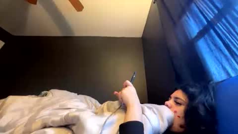 Snapshot of cutecuban18 chatting on 02.02.26 loveolots online show from 02.02.26