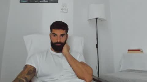 cuteeboy online show from 10.20.25