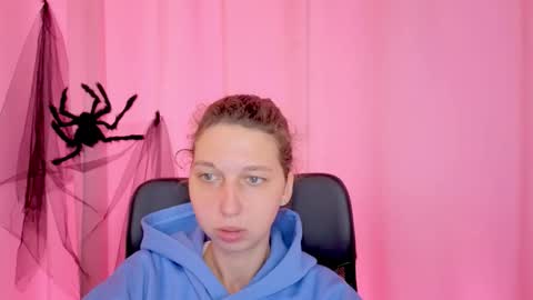 Elli online show from 11.11.25