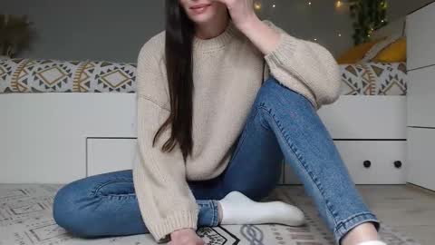 Snapshot of cuteemouse chatting on 11.27.25 Anna online show from 11.27.25