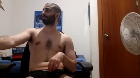 Snapshot of cuteguy52 chatting on 06.27.26 cuteguy52 online show from 06.27.26