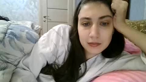 Snapshot of cutekattie chatting on 10.22.25 cutekattie online show from 10.22.25
