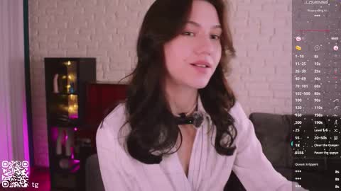 kendall online show from 10.12.25