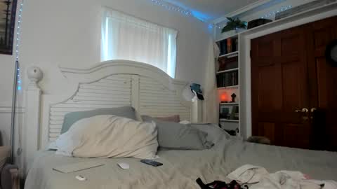 Snapshot of cutelittlemama0418 chatting on 09.27.25 Cutelittlemama0418 Lola online show from 09.27.25