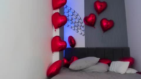 Lia  please dont forget to thumbs up me online show from 02.15.26