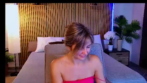 Snapshot of cutemirage chatting on 07.18.26 cutemirage online show from 07.18.26
