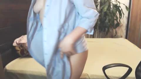 Snapshot of cutemoan chatting on 12.24.24 Rita online show from 12.24.24