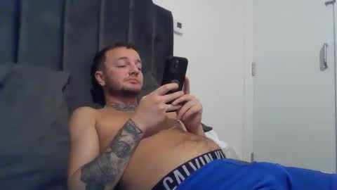 Snapshot of cutescottishlad chatting on 09.28.25 cutescottishlad online show from 09.28.25