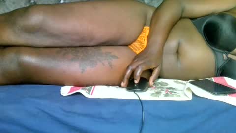 Snapshot of cutesexyblackass chatting on 06.12.26 Nelly online show from 06.12.26