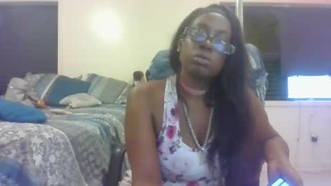 mary mack online show from 09.30.25