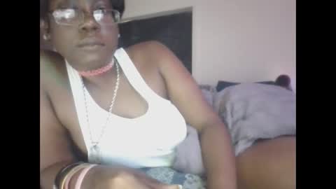 mary mack online show from 10.08.25