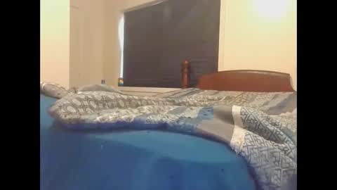 Snapshot of cuteshotkiki chatting on 11.06.25 mary mack online show from 11.06.25