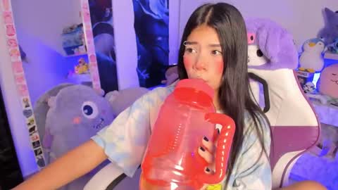  - independent model online show from 02.07.25