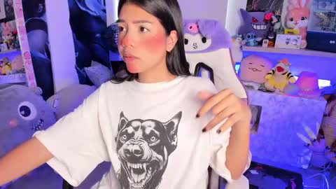  - independent model online show from 02.17.25