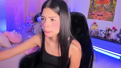  - independent model online show from 01.13.26