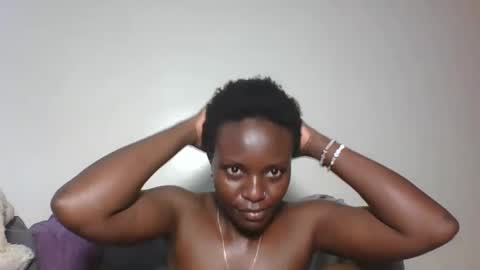 cutey_lunar online show from 10.12.25