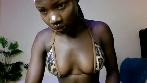 cutey_mara online show from 04.04.26