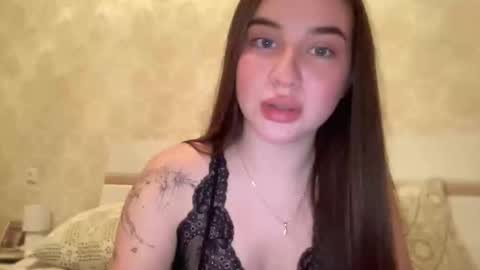 CuteAnn online show from 10.10.25