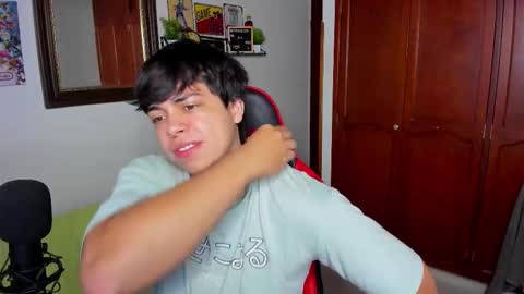 Snapshot of cuteznowyy chatting on 11.21.25 Ask me online show from 11.21.25