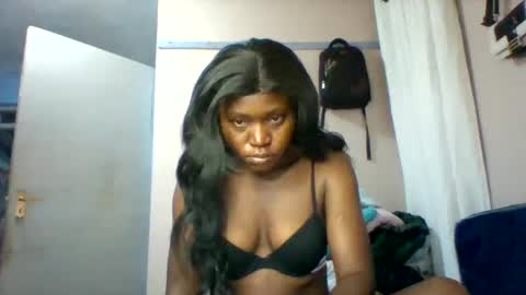 cutezola online show from 12.03.25