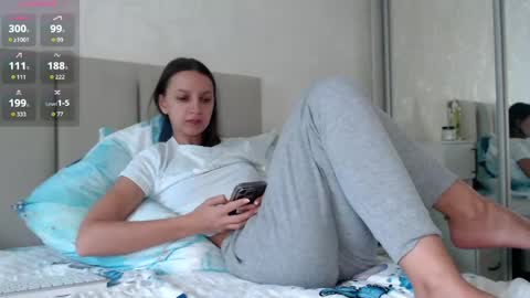 Snapshot of cutie_and_sexy chatting on 06.03.26 Alisa online show from 06.03.26