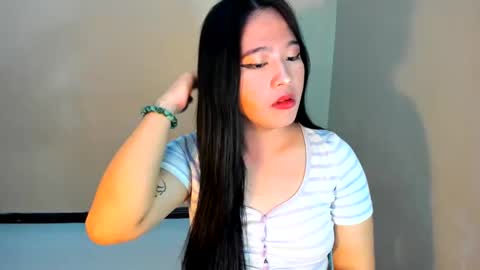 Snapshot of cutie_asianwoman chatting on 02.18.25 cutie_asianwoman online show from 02.18.25